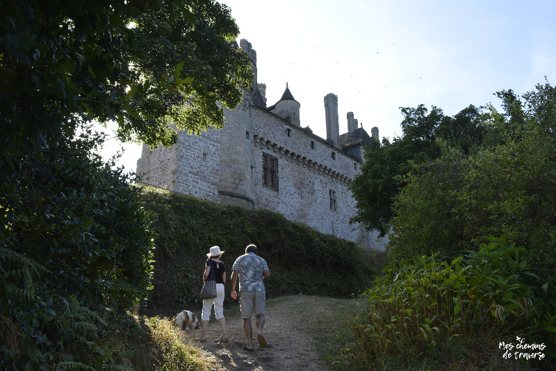 balade au pied du chateau de La Roche Jagu